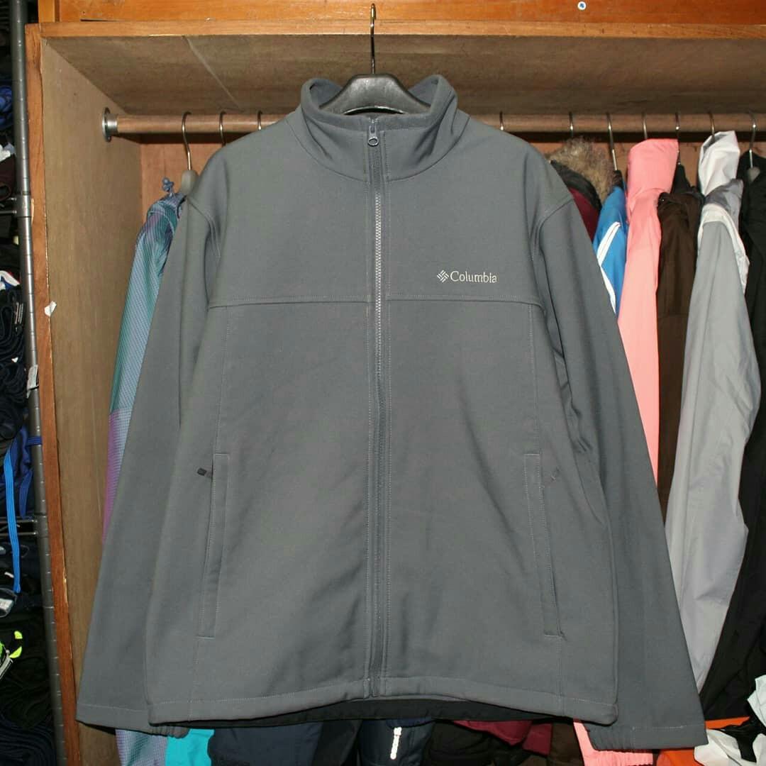 Columbia mt village softshell discount