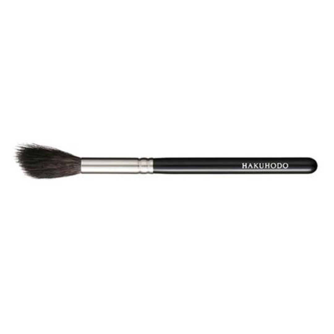 hakuhodo concealer brush