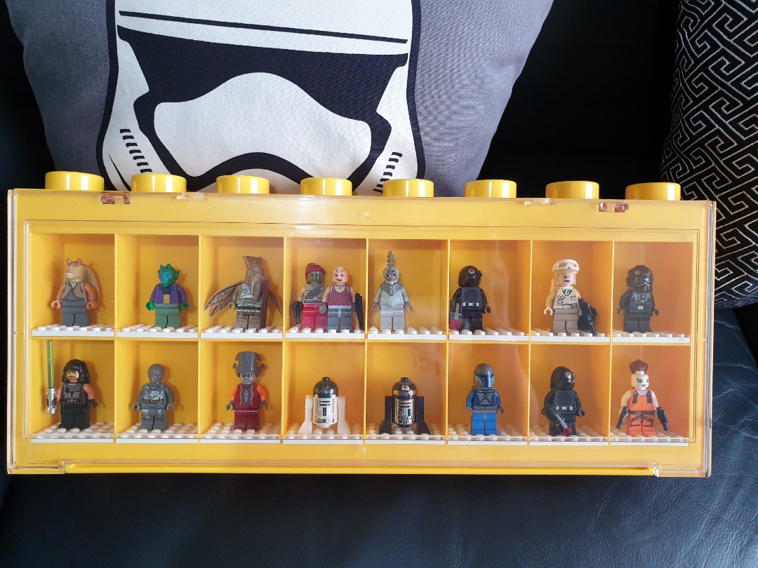 Lego Star Wars Minifigures Lot Authentic and displayed only (17 pcs)