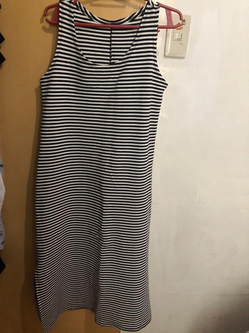 Midi Dress - Stripes (Category: Dresses) located in Bacoor. Submitted by memaeee (Listing ID 235914182, Image 1). Description: Very good condition. Can fit from M to L frame. Very nice in actual. .