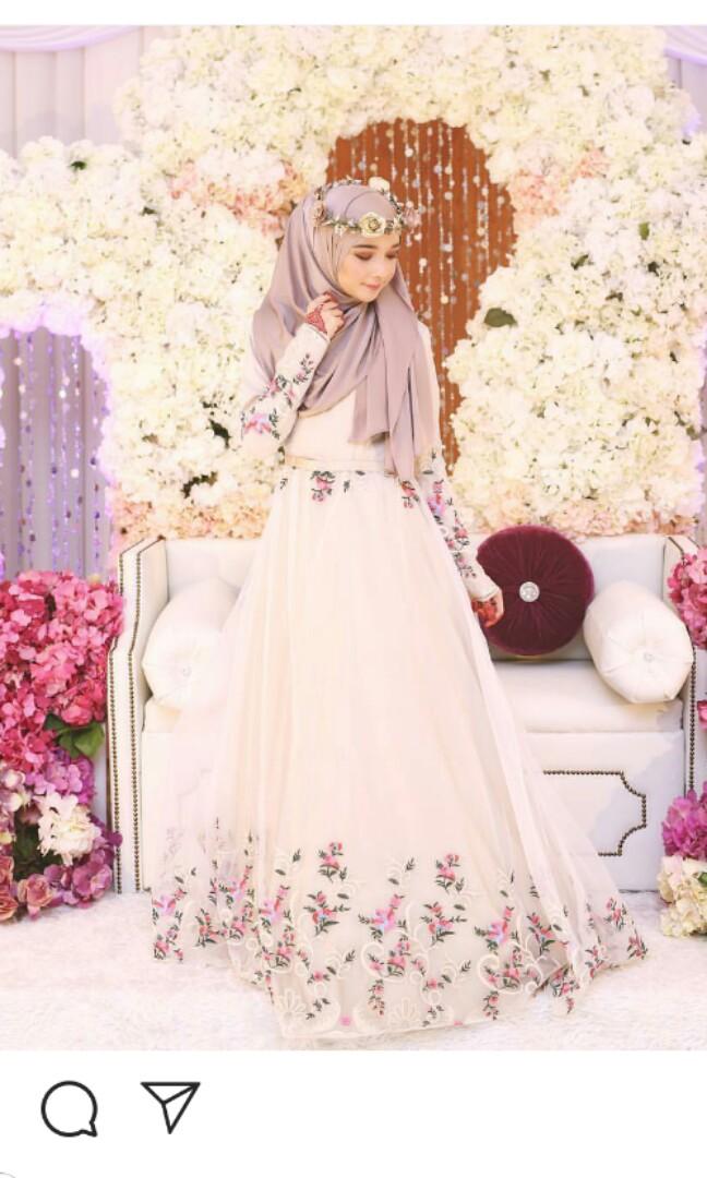 Baju dinner store tema floral