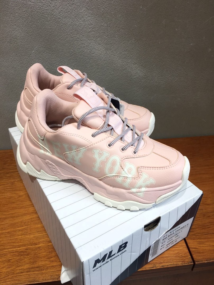 MLB Korea Official Pink New York Yankees Chunky Grandpa Sneakers