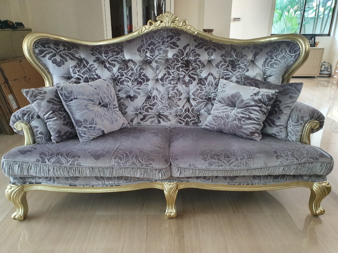 Victorian Style Sofa Set