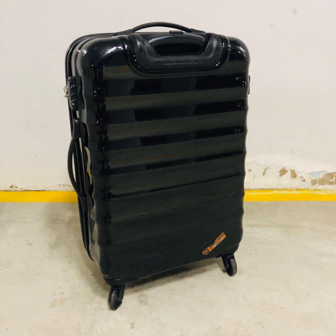 curv luggage