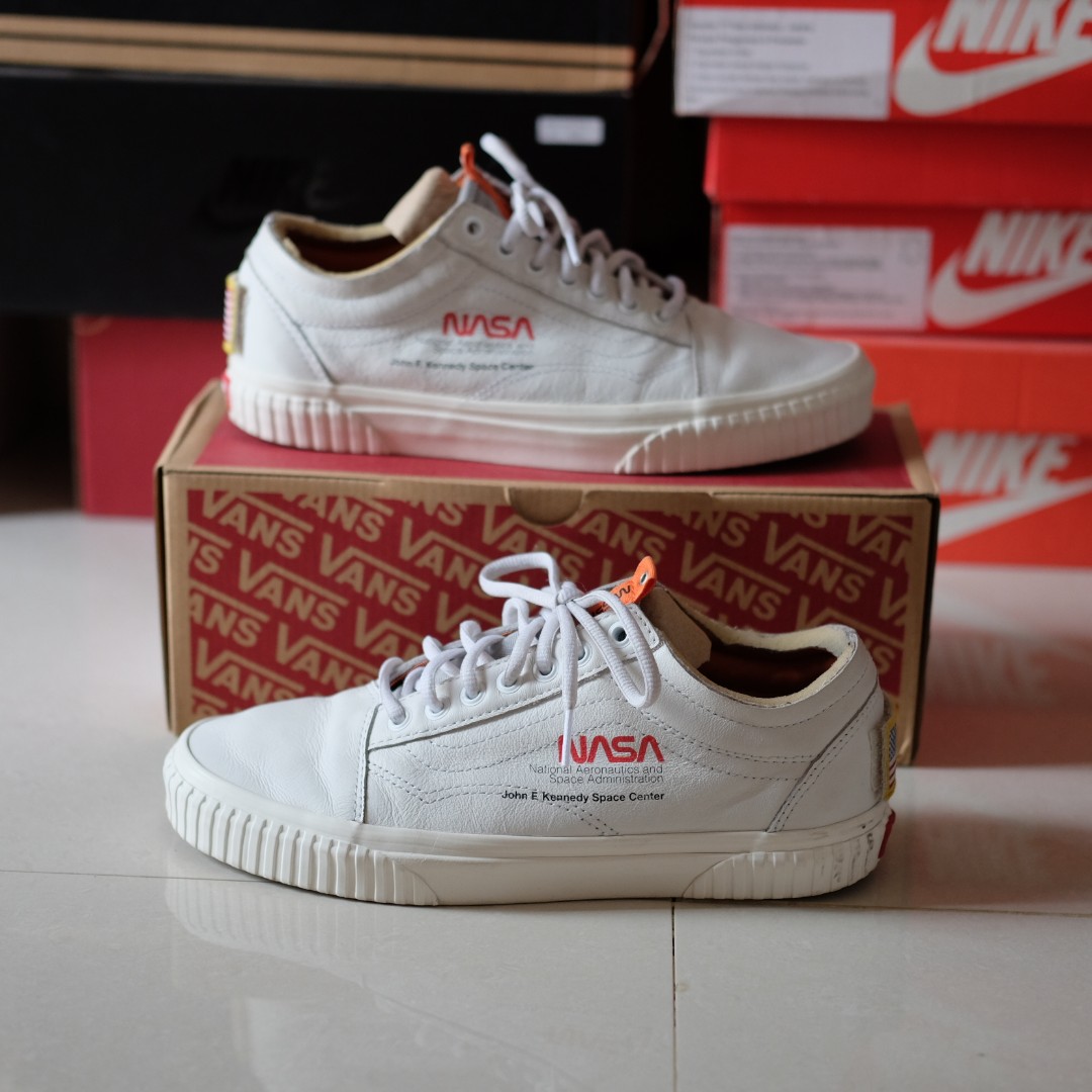 vans old skool nasa space voyager true white