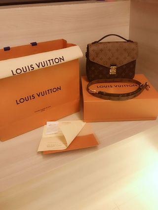 BNIB ~Louis Vuitton Mavis( full set )