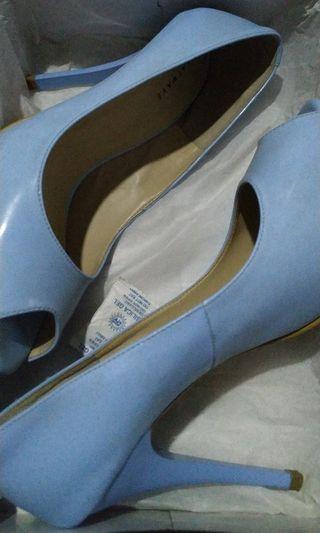 High heels heatwave