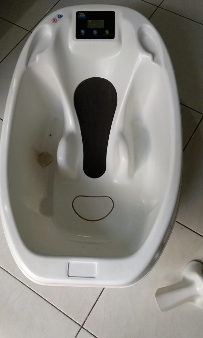 Bak mandi top bayi aqua scale