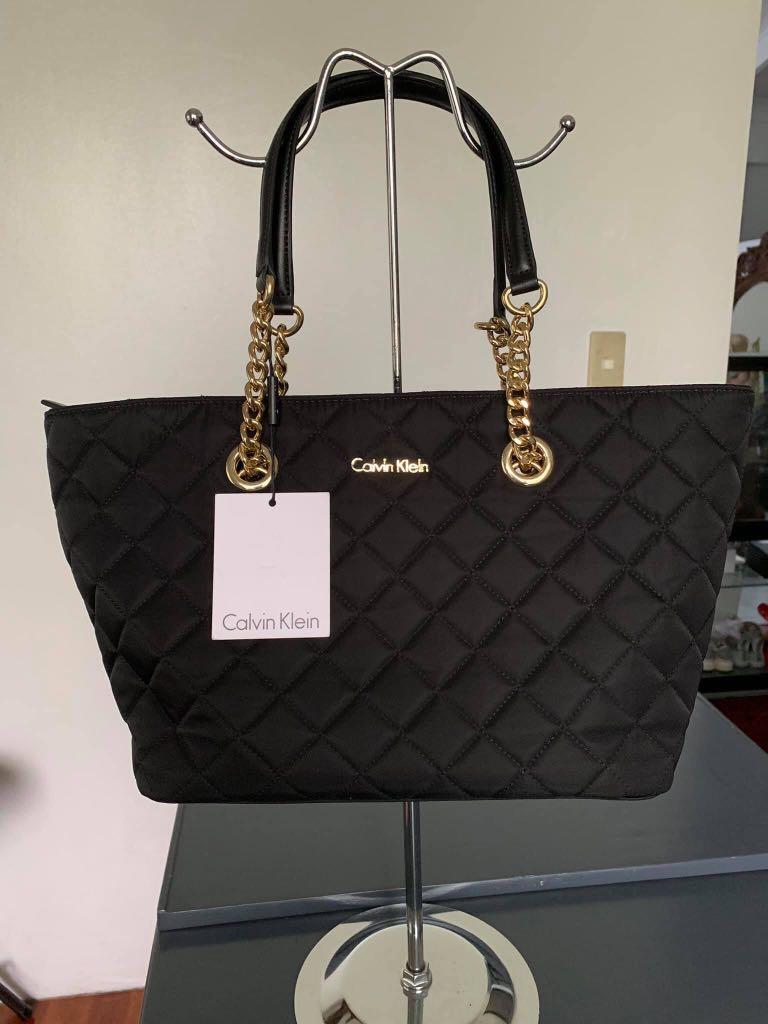 Calvin Klein Florence Quilted Tote Deep Blush, Luxury, Bags & Wallets on Carousell