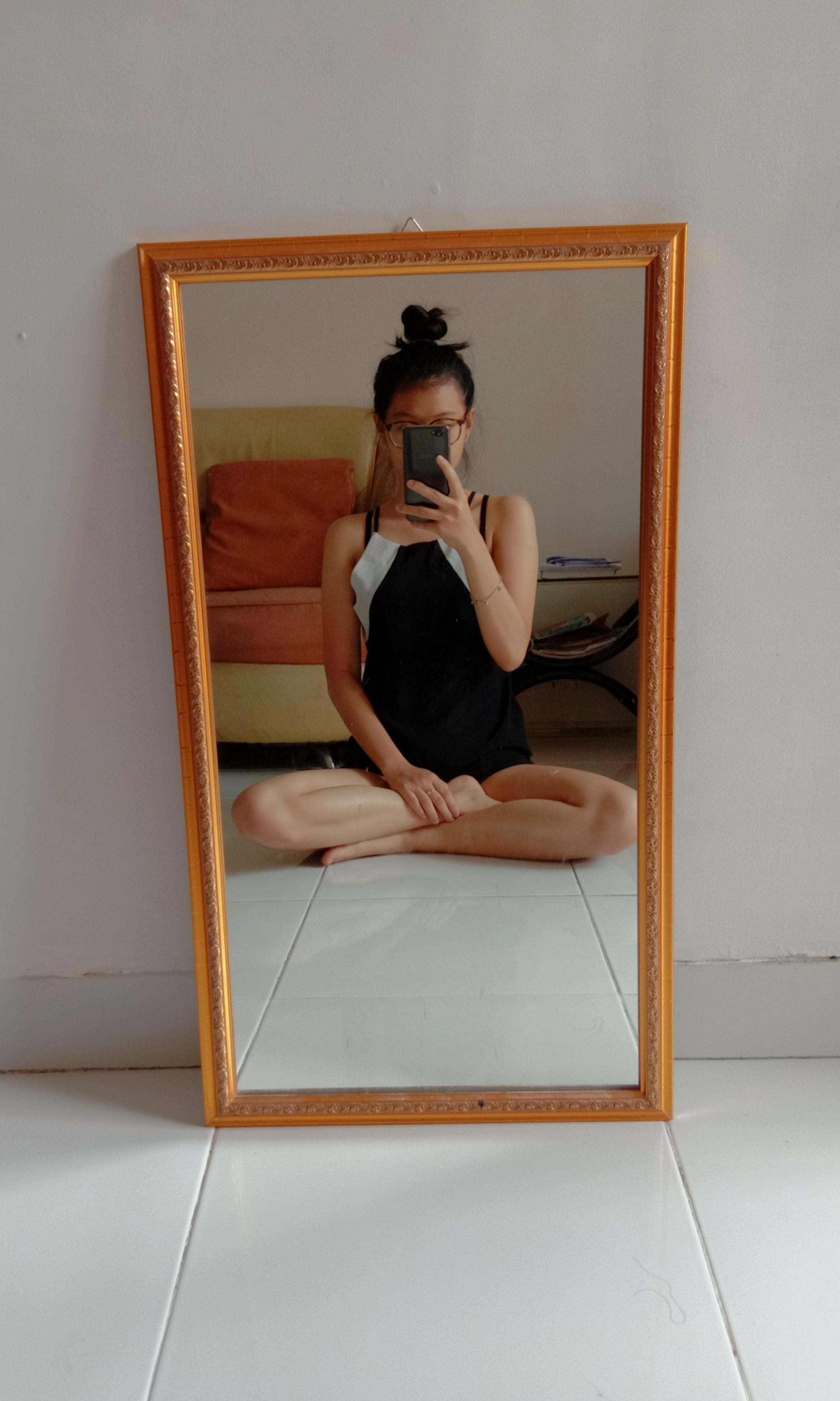 Soldout Cermin Kaca Mirror Minimalis Gantung Dinding Perabotan Rumah Di Carousell