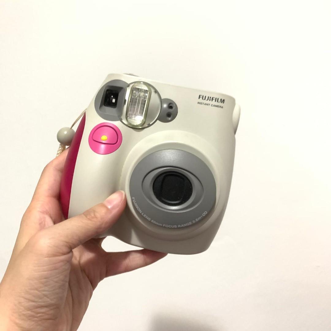 Fujifilm Instax Mini 7s Instant Camera - Pink White, Photography, Cameras  on Carousell