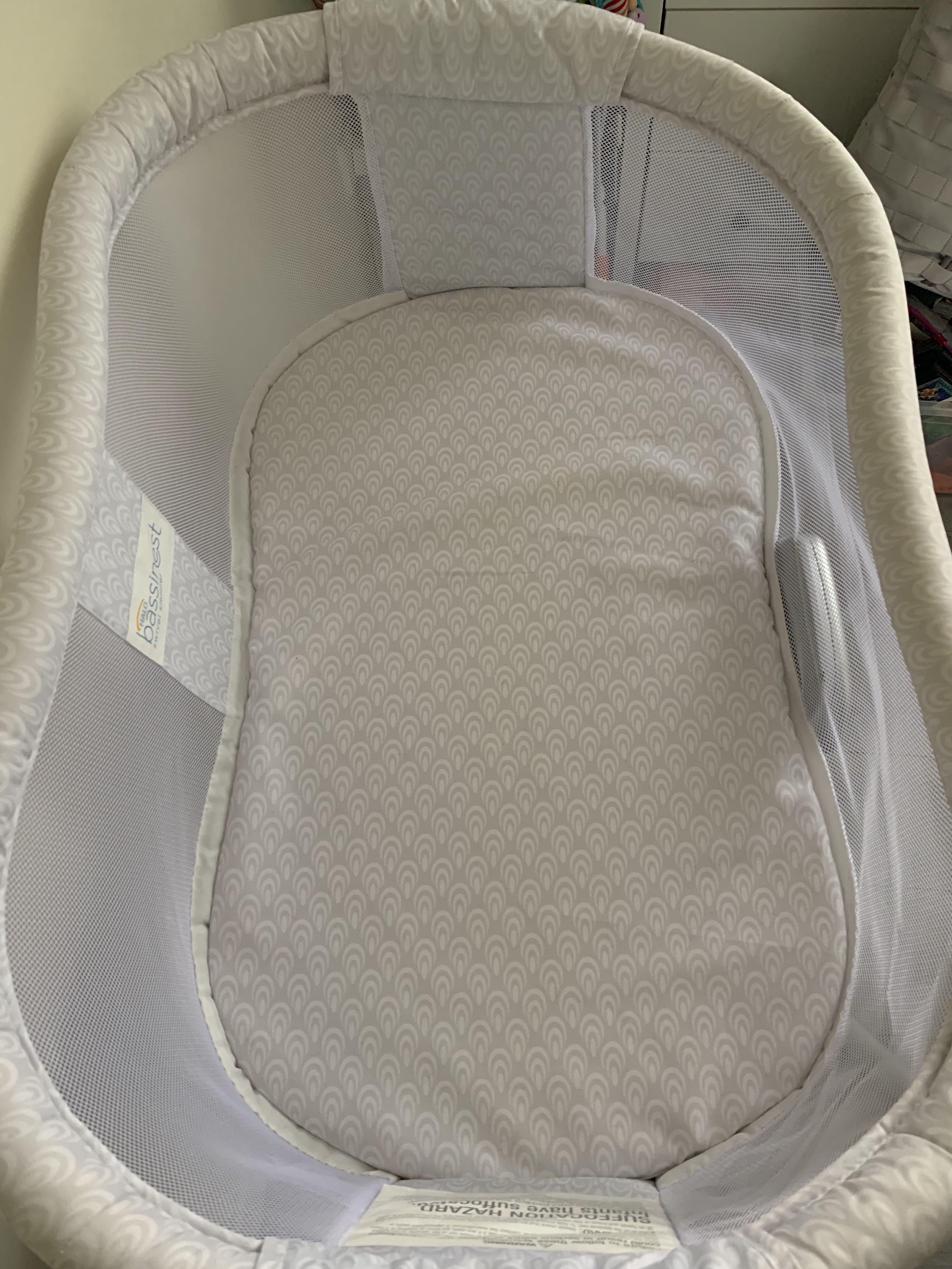 halo premiere bassinet