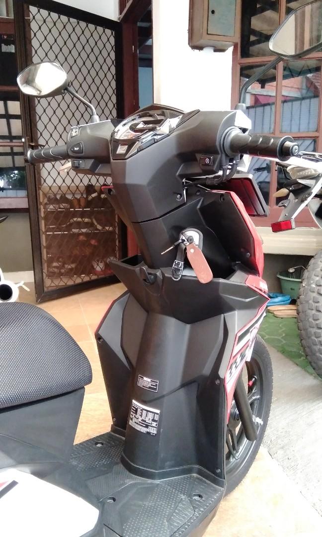 Honda Beat Merah/Putih Tahun 2018, Motor di Carousell