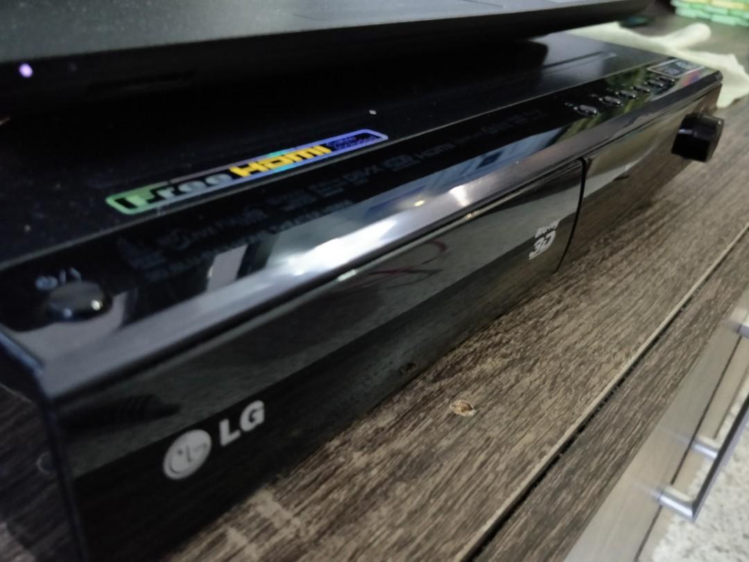 LG 3D BluRay Home Theatre System Model HB806TM, TV & Home Appliances