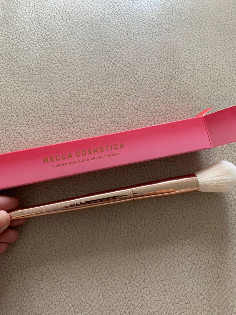 mecca concealer brush