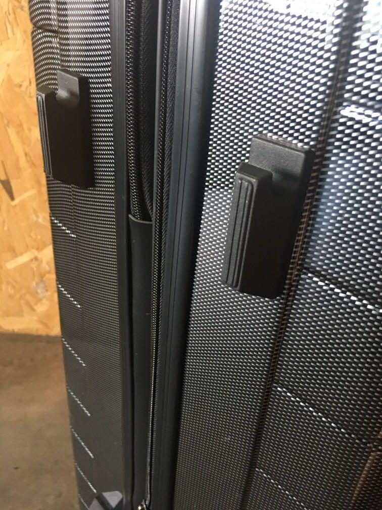 samsonite carbon fiber