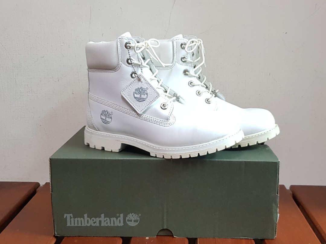 Timberland女生白色六吋防水靴