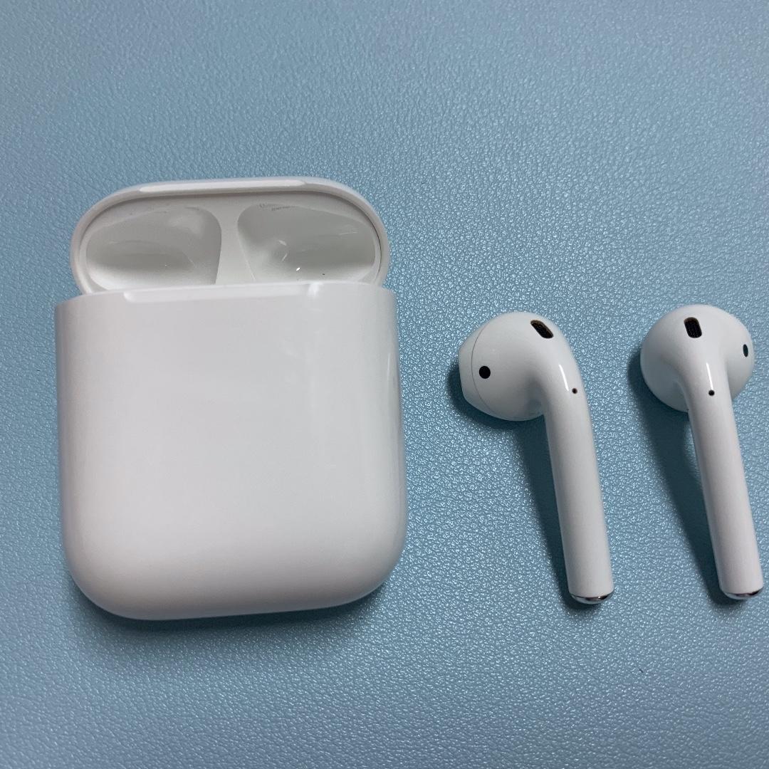 Used AirPods gen 1 in good condition for sale
