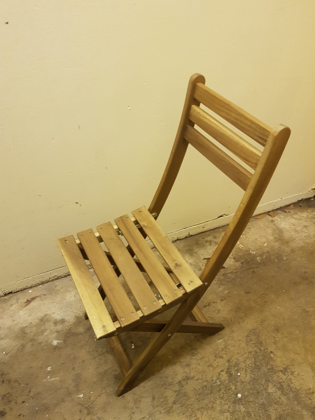 wooden folding chair