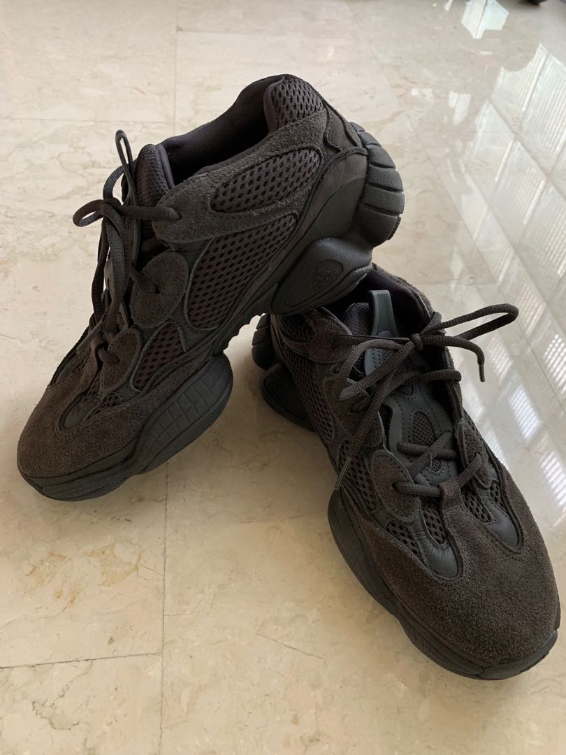 Yeezy 500 store porté