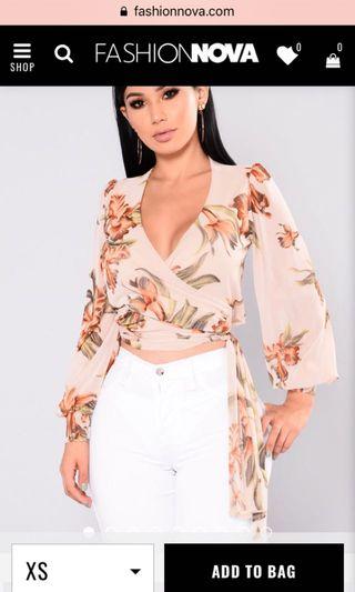 Fashion nova Nude Floral Wrap Top
