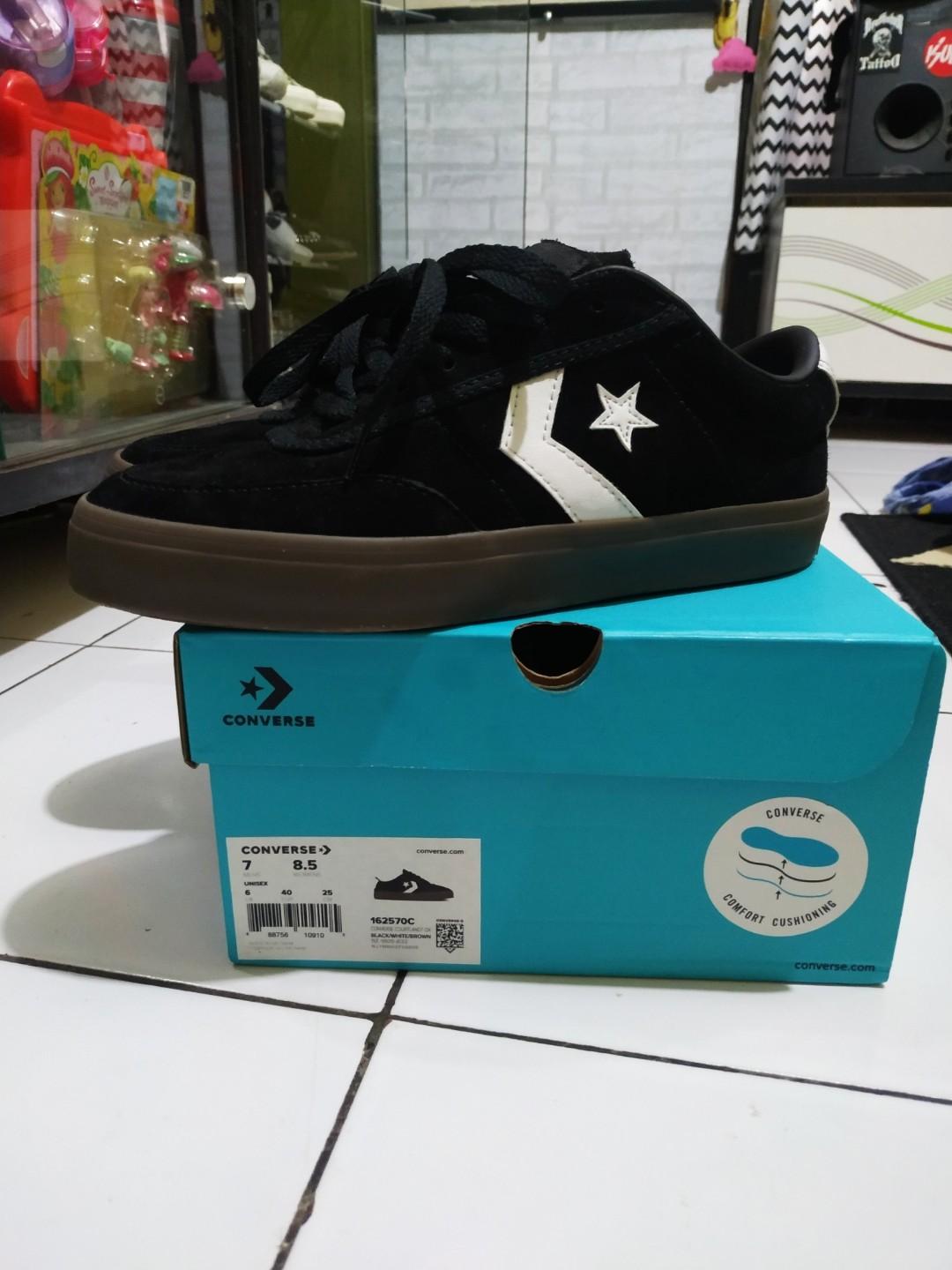 Converse courtlandt black gum hot sale
