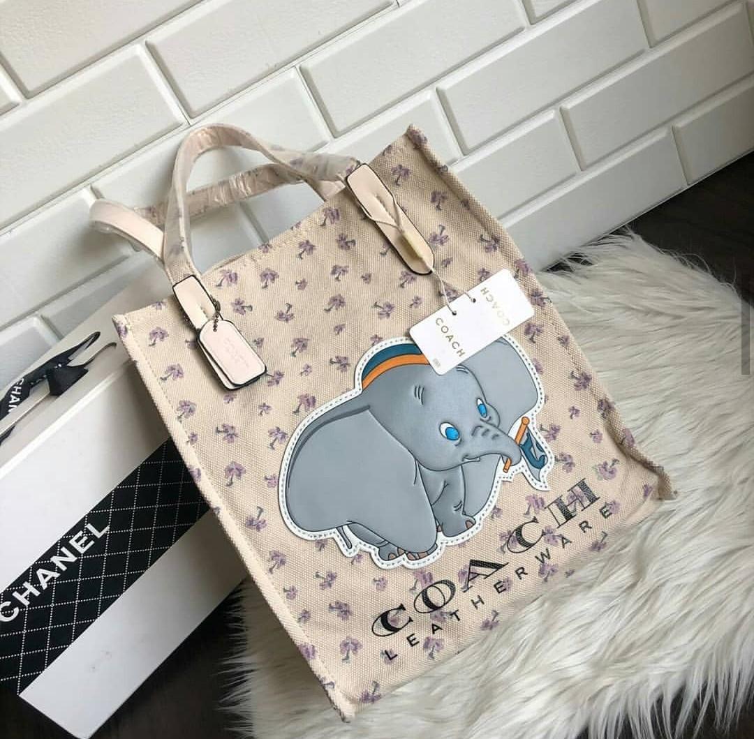 joinjuli DISNEY X COACH DUMBO TOTE Barang Mewah Tas Dompet di Carousell