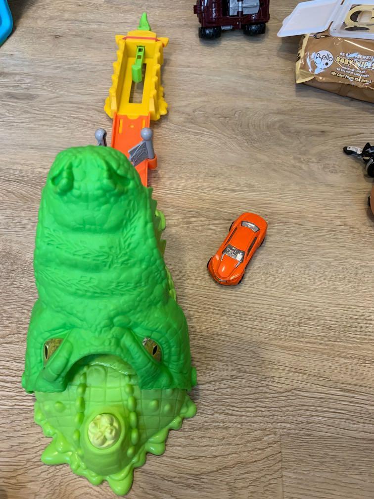 Hot wheels alligator set on sale