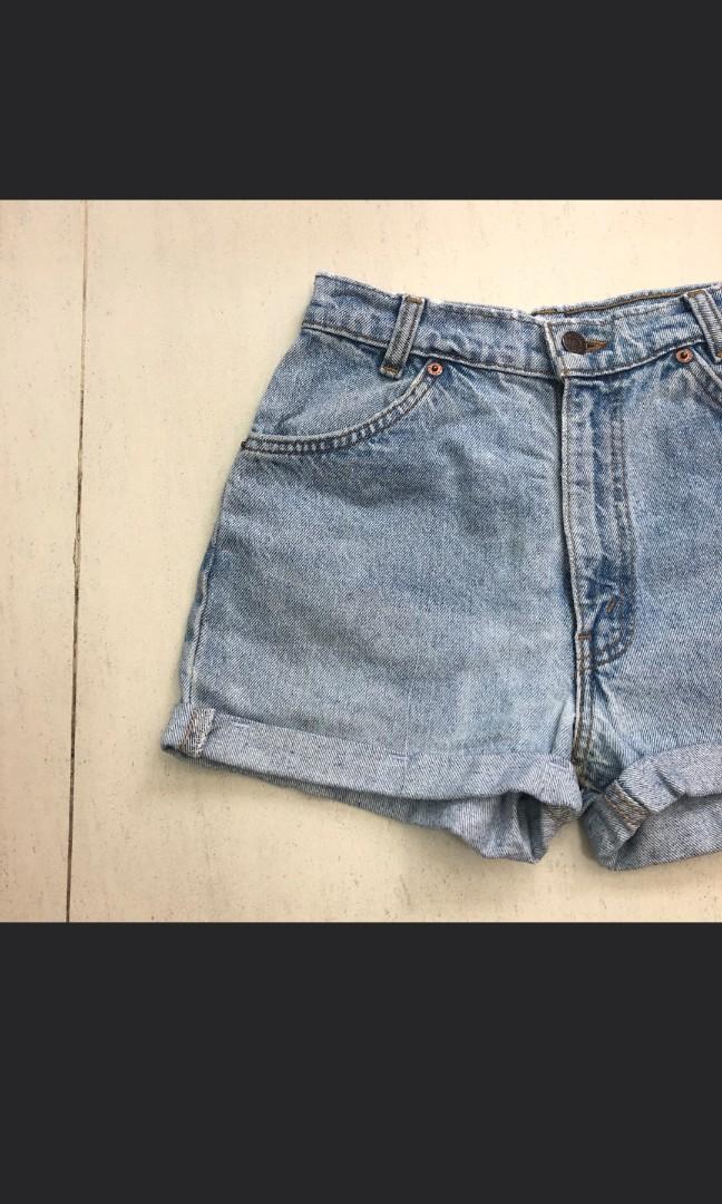 levi high waisted mom shorts