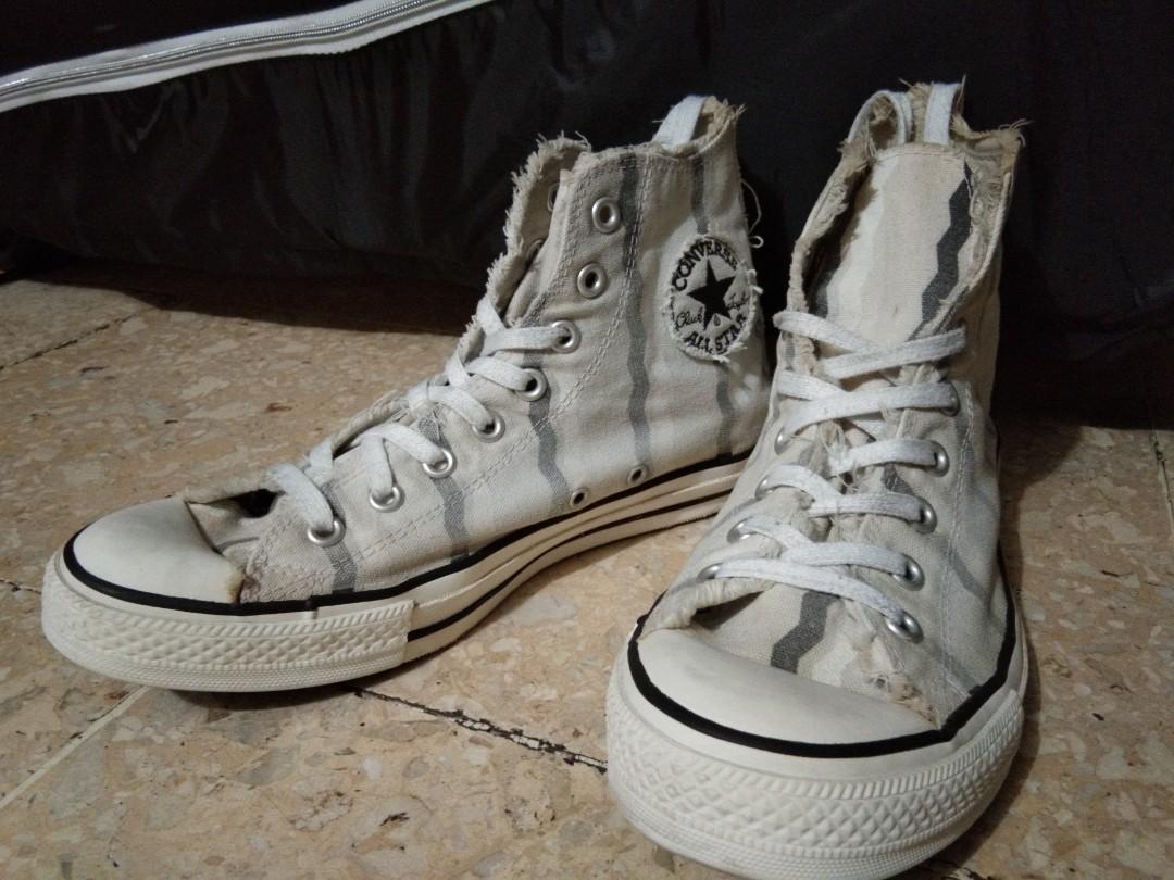 foto sepatu converse