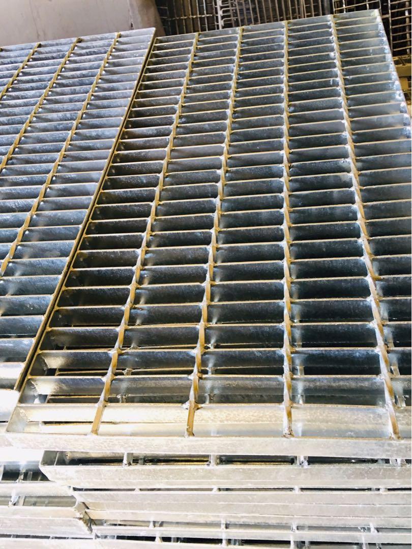 Steel Gratings (Category: Soil & Fertilisers) located in Marikina City. Submitted by tomypac (Listing ID 236175987, Image 1). Description: AMPAC Steel Gratings, Catwalks, trenches, platform, steel stair treads. for the mining, cement, power and construction industries. ASTM 36 Material as per clients size and specification can be hot dip galvanized, painted and electro plated . SS304 for the food industry..