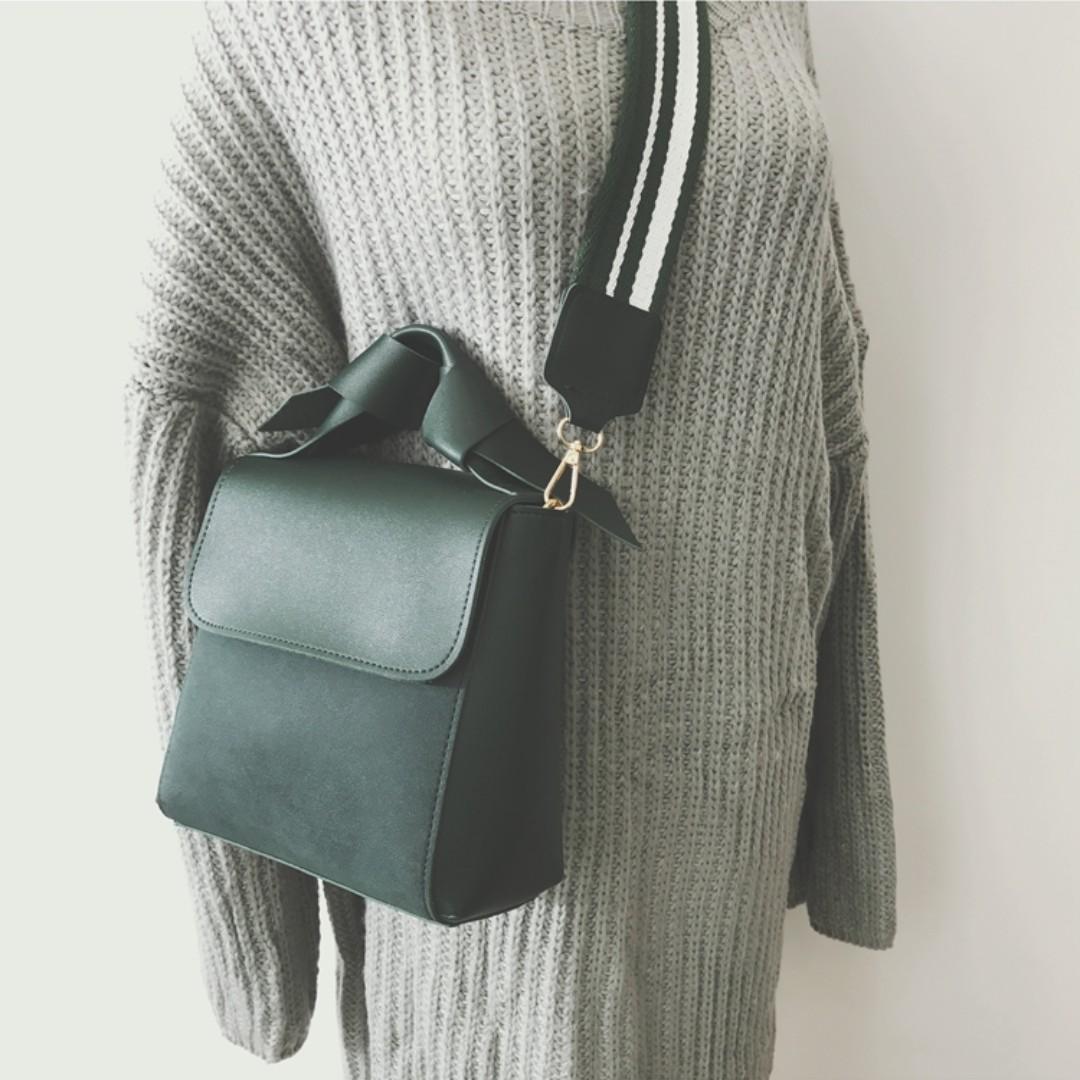 Thick strap body 2025 bag