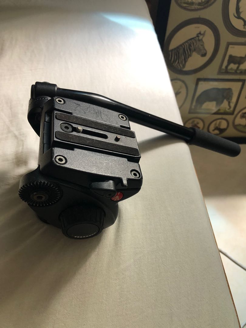 501 Manfrotto Fluid Head, Photography, Video Cameras on Carousell