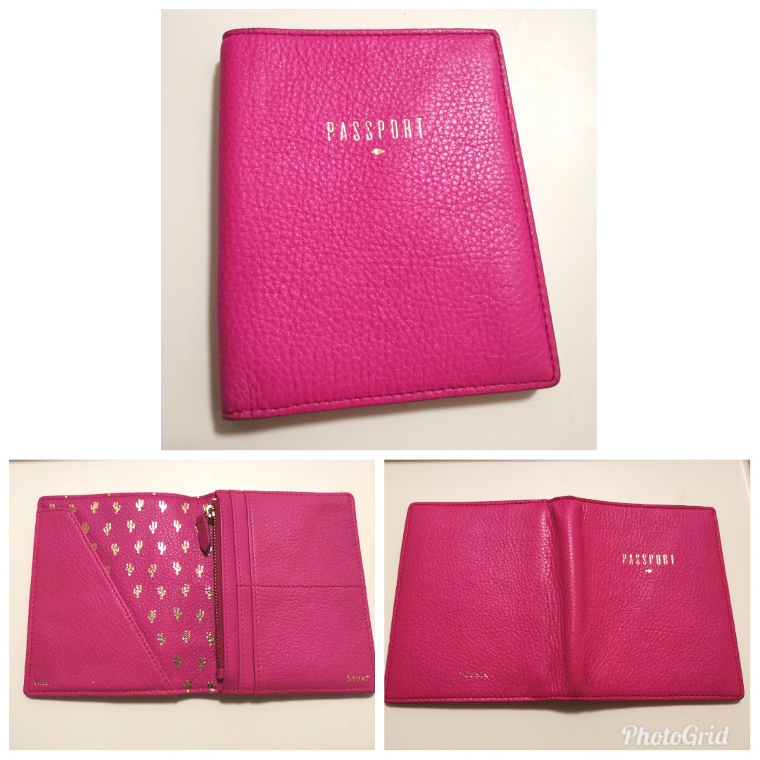FOSSIL Passport Holder, Women's Fashion, Bags & Wallets, Wallets & Card