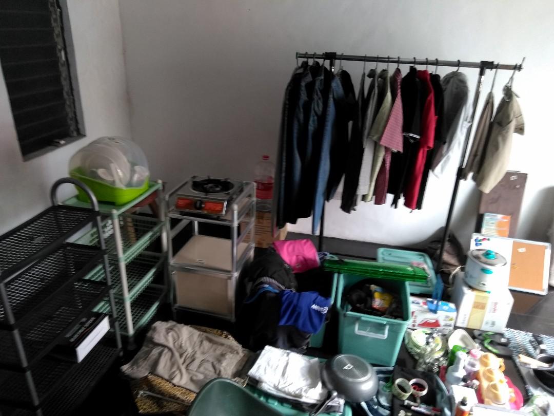 GARAGE SALE @ IMUS CAVITE (Category: Formal Shirts) located in Manila. Submitted by jay.pmc (Listing ID 236015901, Image 3). Description: EVERYTHING MUST GO! PLEASE READ WELL Garage Sale @ Imus Cavite ALL BRANDED ITEMS New & Used All In good condition - shirts (polo/t shirts) - shoes - pants (jeans/slacks) - shorts (cargo/chino) - kitchenware - cookware (Ikea/masflex) - brand new 4 seater dining table (no chairs) *never been opened since delivere