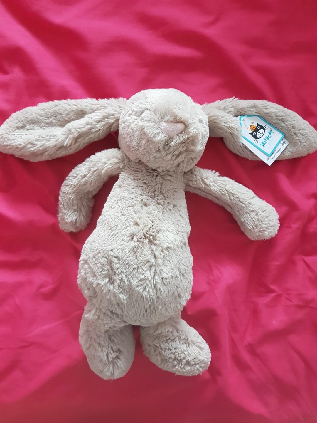 red jellycat bunny