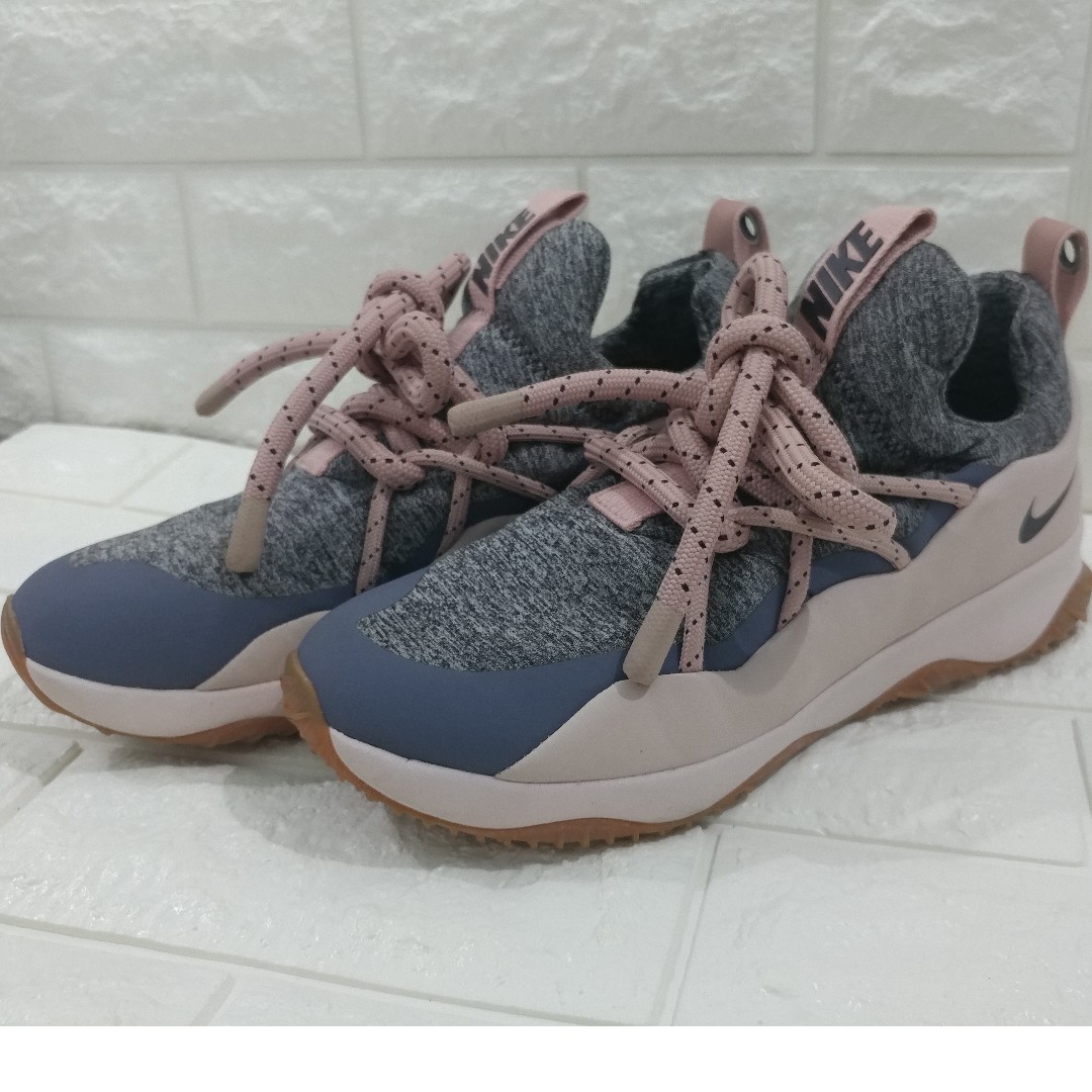 nike city loop pink grey