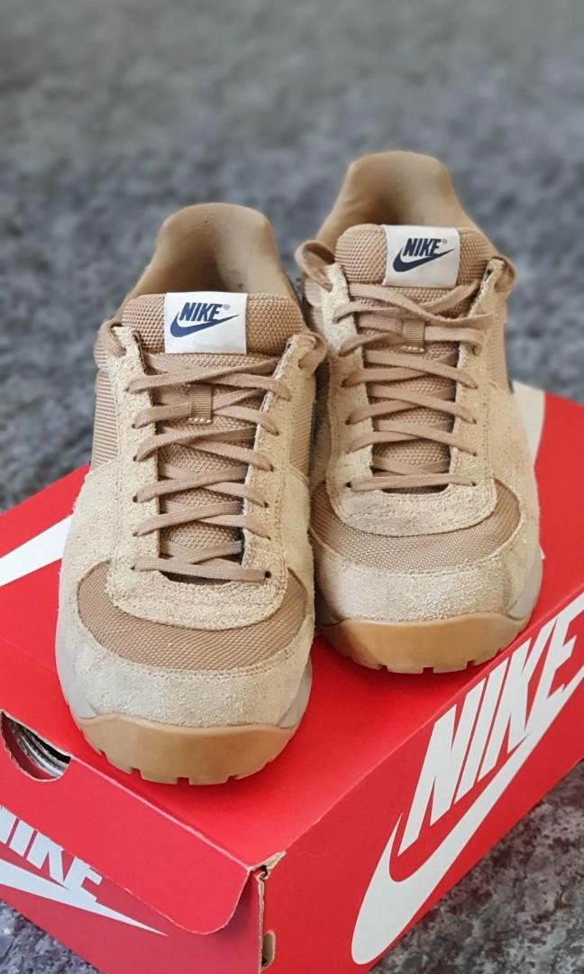 Nike Lava Dome Ultra
