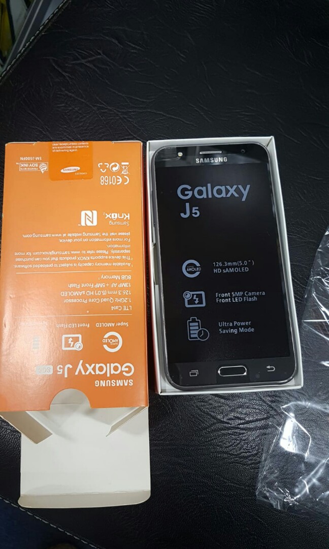 Samsung  galaxy J5 ( full set)