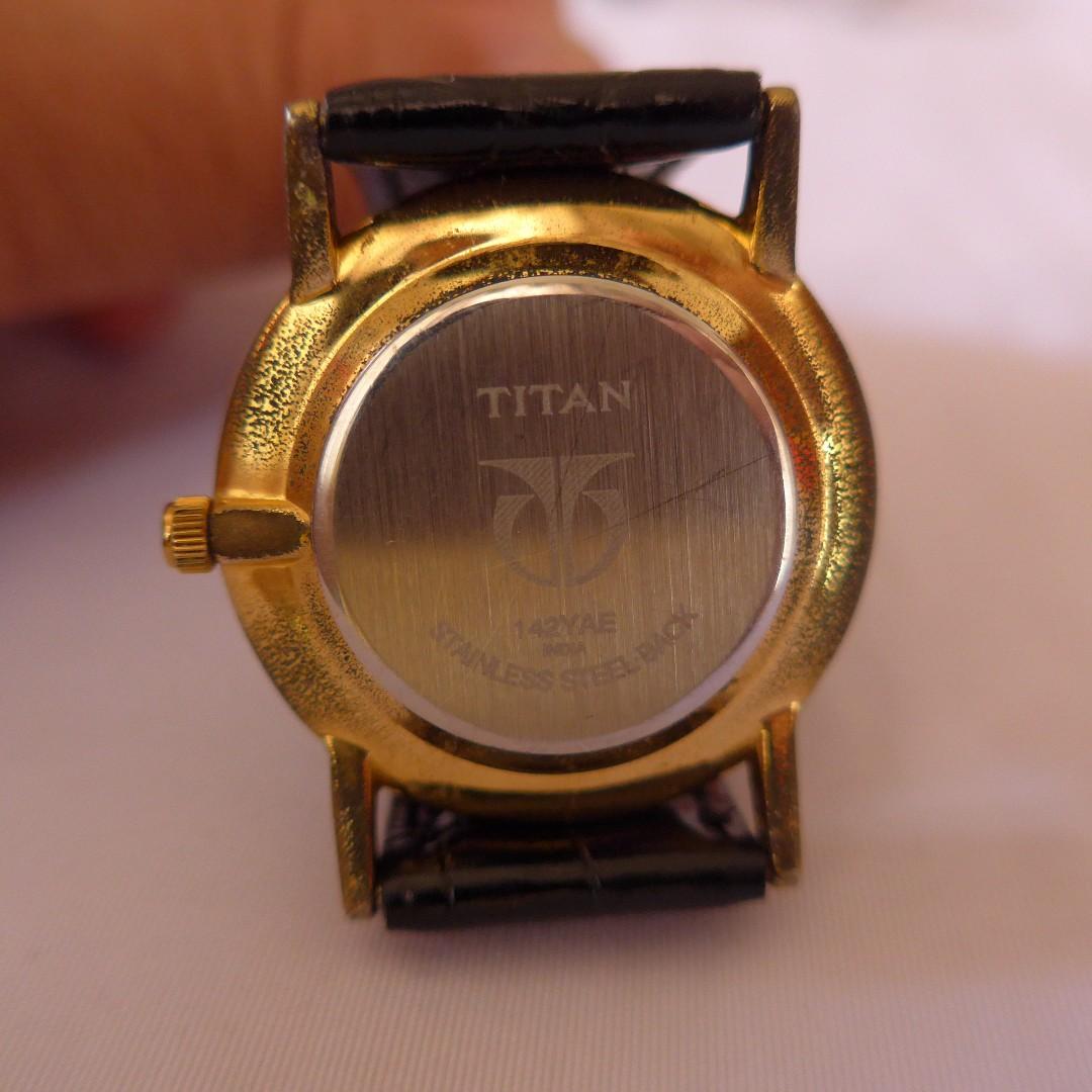Titan sale classique gold