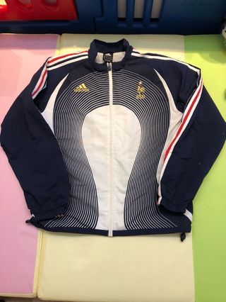 （分類：）位於 。 由 zamo918 提交（商品編號 185111907，圖片 1）。簡介： 。