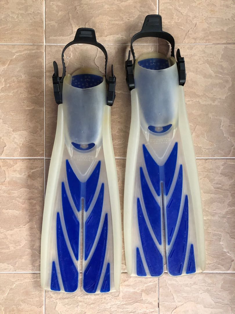 Atomic Aquatic split fins, Sports Equipment, Sports & Games, Water