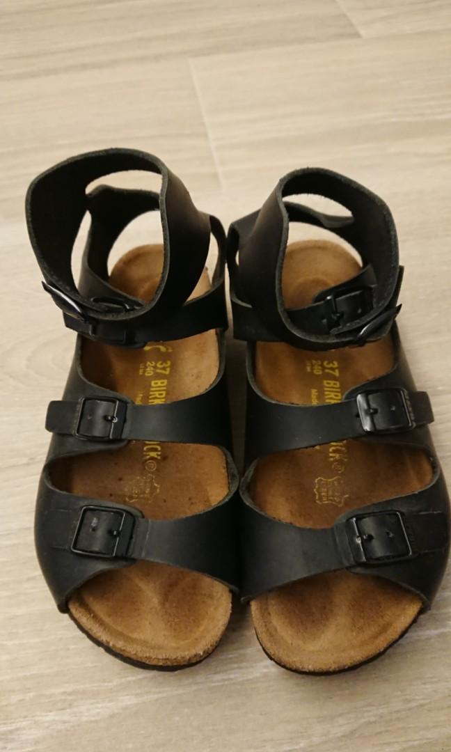 football cleats gold black