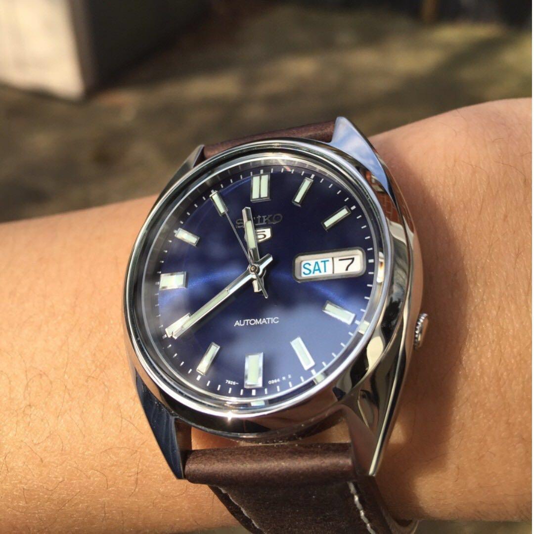 mens seiko 5 automatic watch snxs77