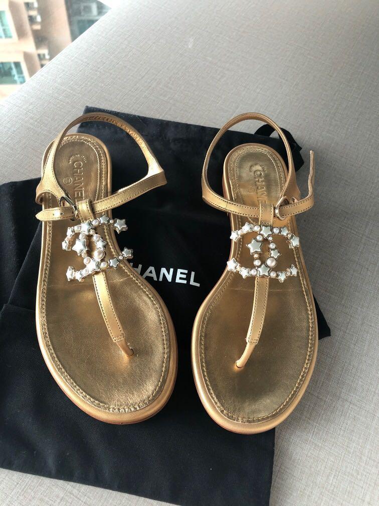 Chanel Sandals 2019 SS limited edition, 名牌, 服裝- Carousell