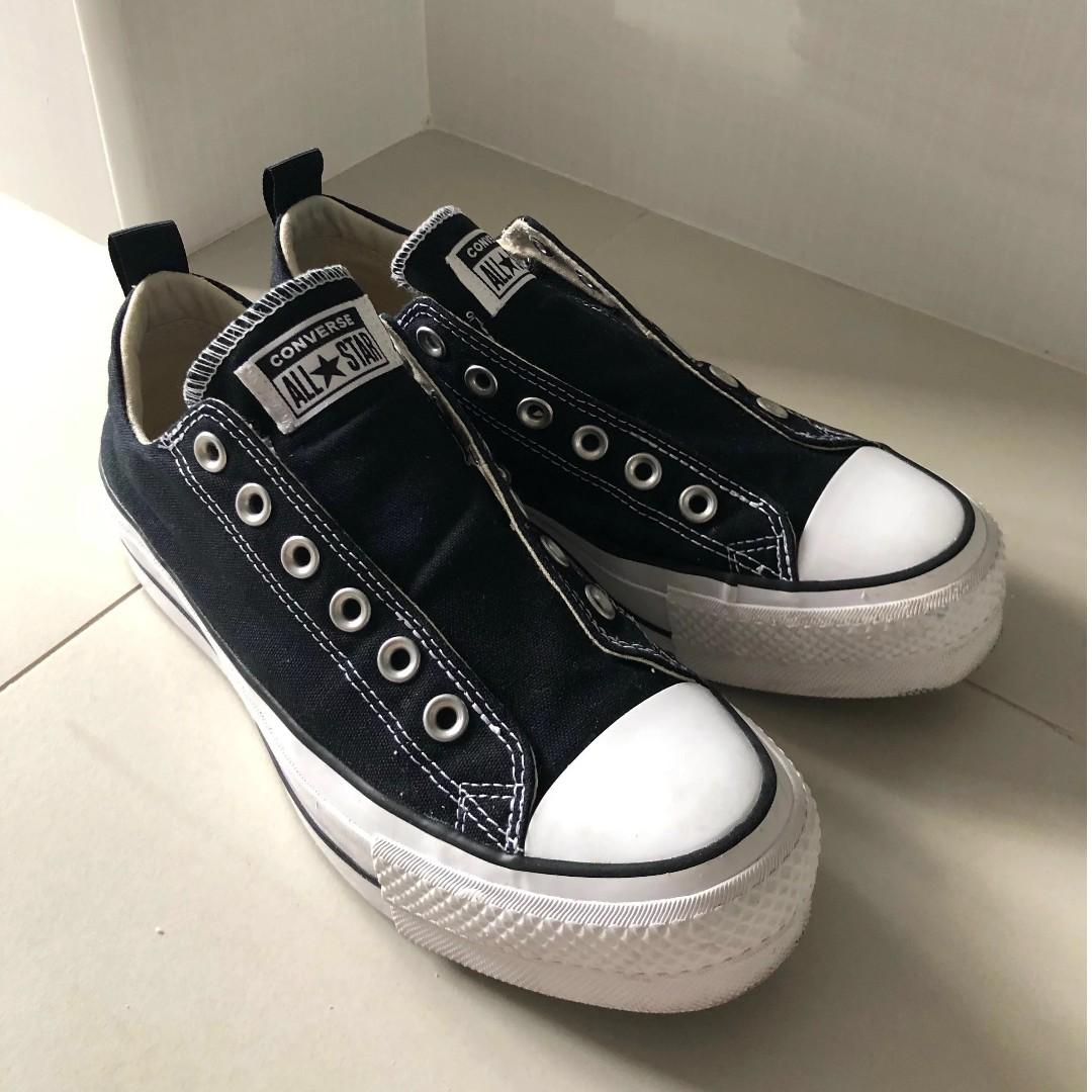 Chuck taylor lift slip top