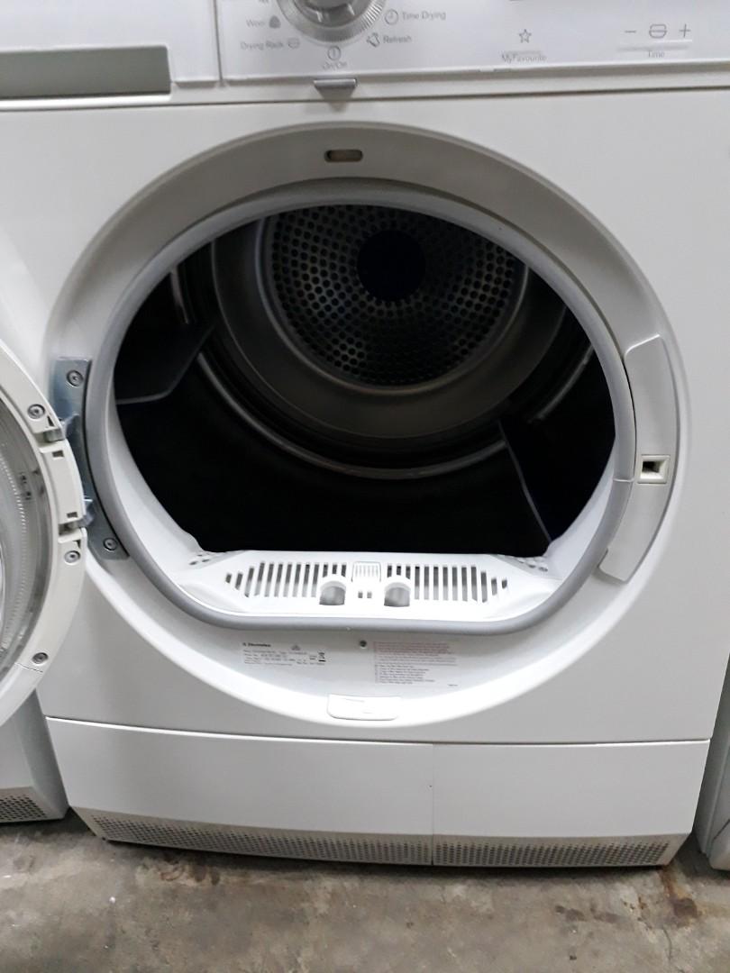 Electrolux 9kg Heat Pump condenser front load Dryer INVERYER EDH3497RDW