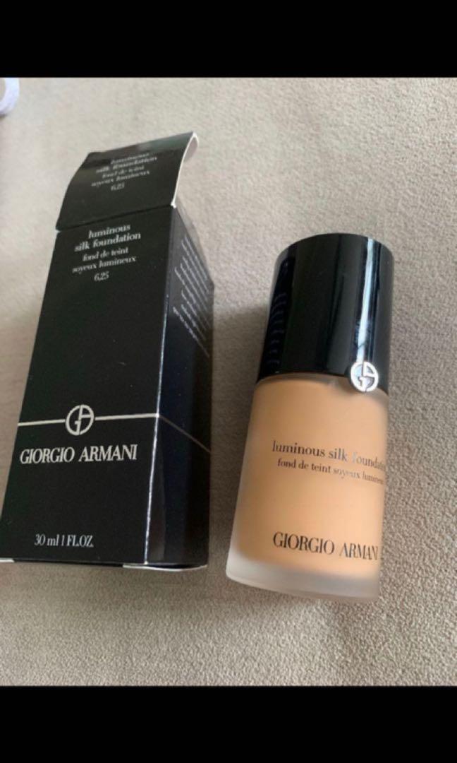 Giorgio armani sale foundation sale