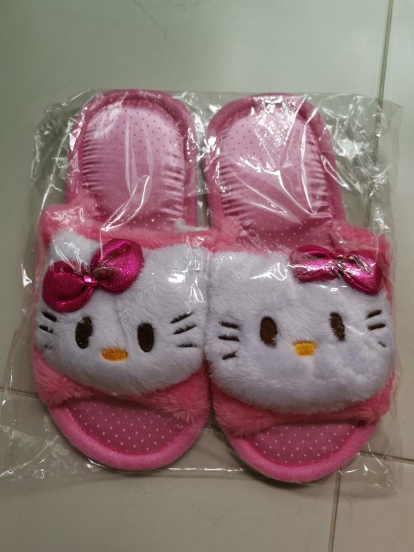 Hello Kitty Bedroom Slippers Women S Fashion Shoes Others On Carousell Feeling sad for leaving such an adorable hotel room, you can create your own hello kitty bedroom decoration with these top 25 ideas. carousell