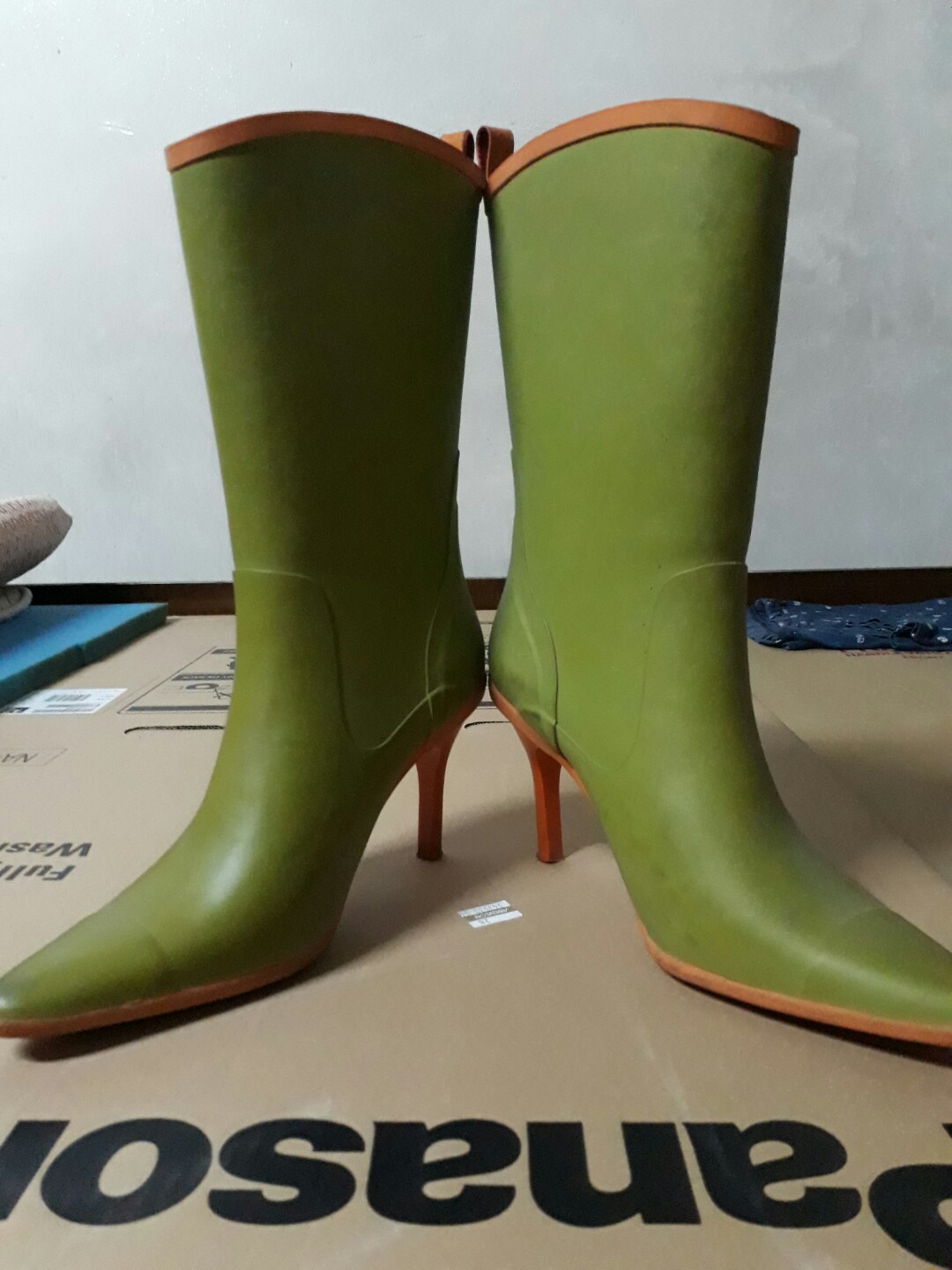Kenneth cole cheap rain boots